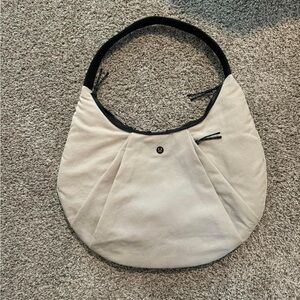 Lululemon bag
